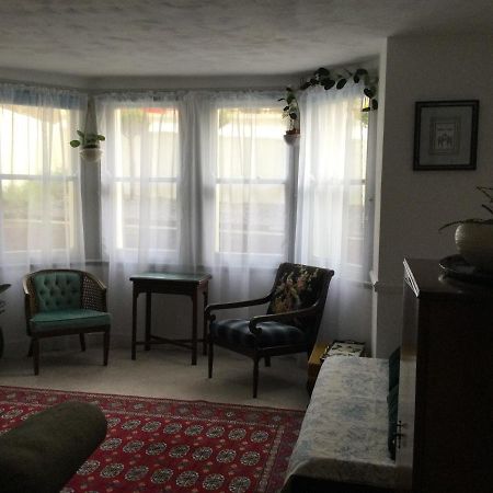 Garden Flat 1 Bed & Breakfast Llandudno Bagian luar foto